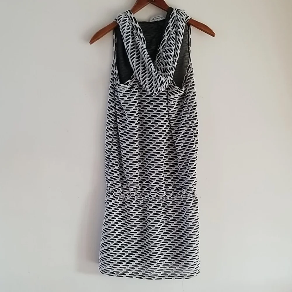 Jordan Taylor black White hooded beach cover up